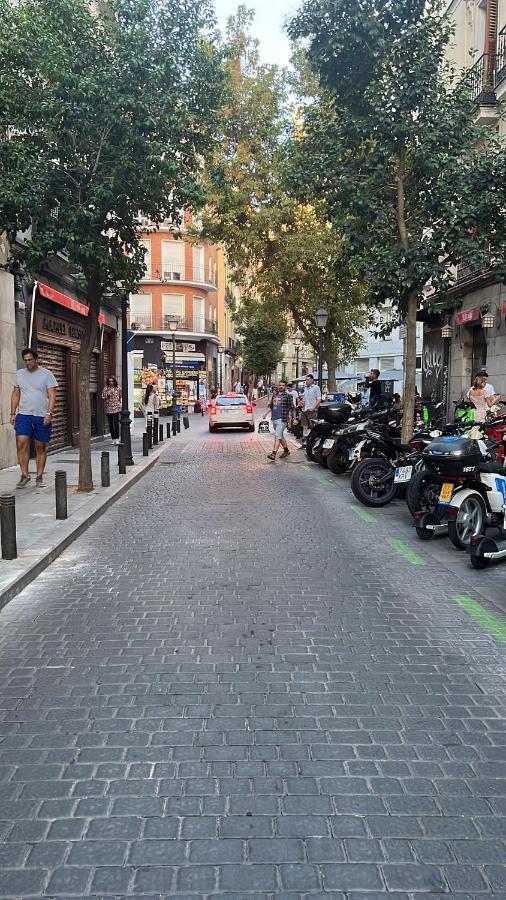 Apartment Deluxe Near Gran Via Madrid