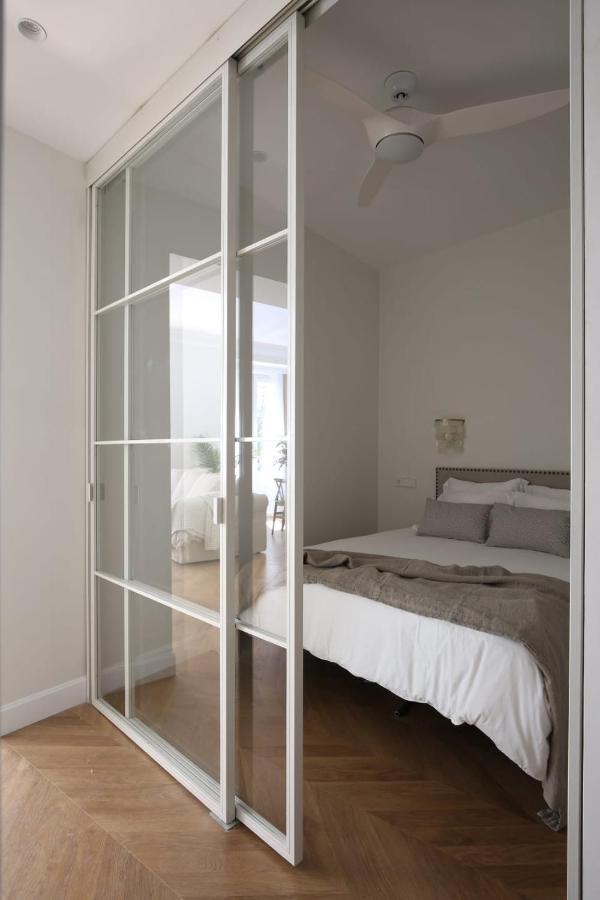 Deluxe Near Gran Via Apartment